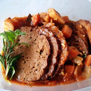 sejtan PIECZEŃ Z SEITANA w sosie pieczeniowym - 300 g